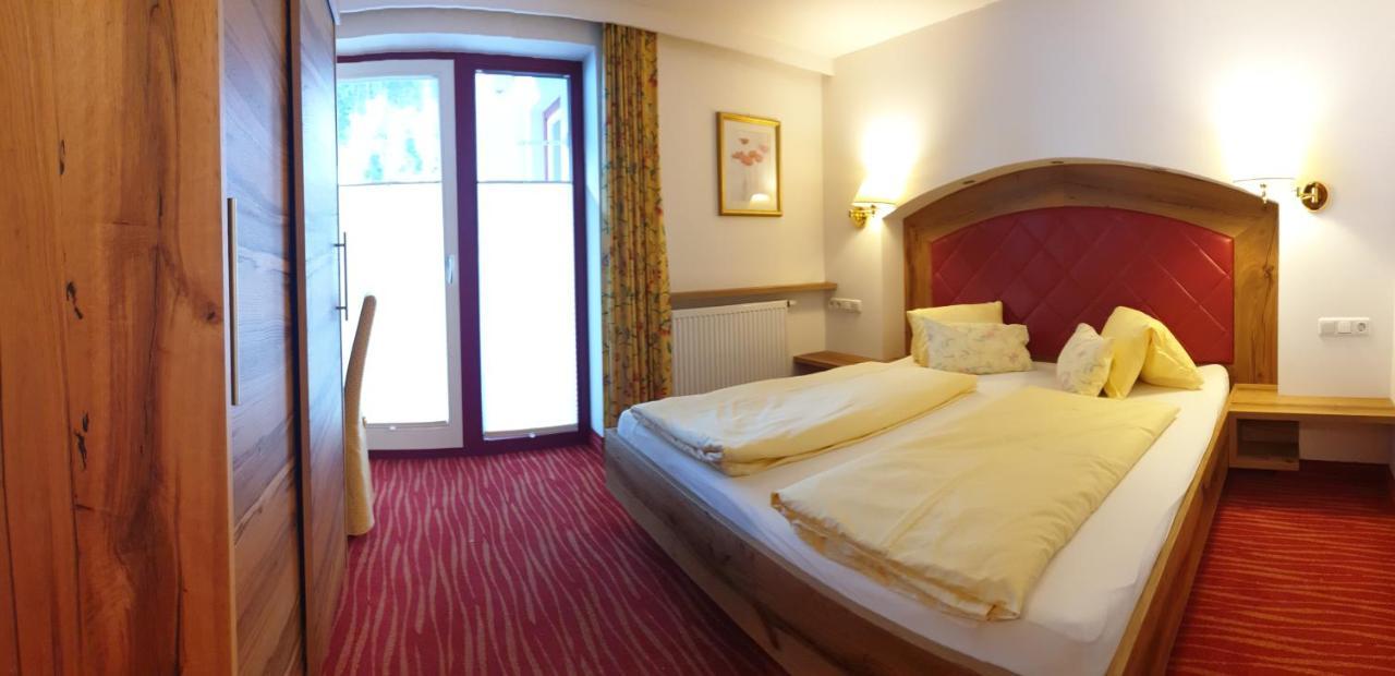 גרלוס Alpenrose Hotel-Garni חדר תמונה