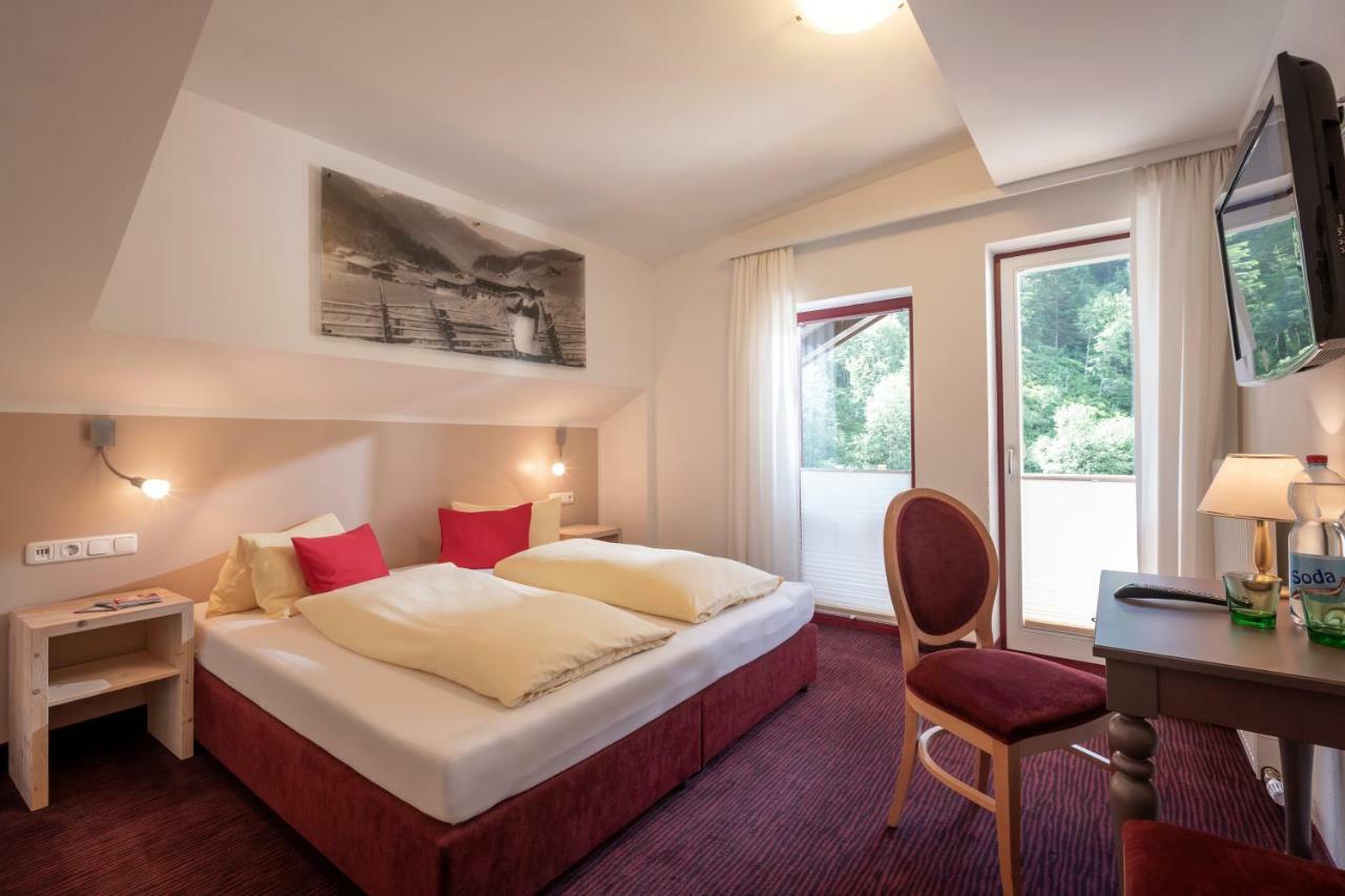 גרלוס Alpenrose Hotel-Garni מראה חיצוני תמונה