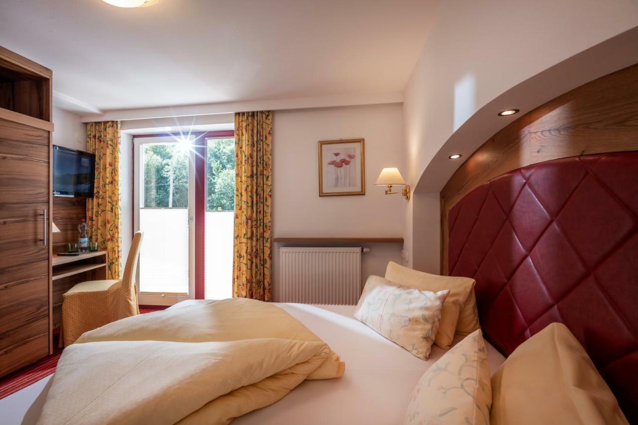 גרלוס Alpenrose Hotel-Garni מראה חיצוני תמונה